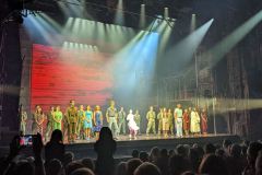 2022-03-10-Raimundtheater-Miss_Saigon-PXL_20220310_210943427