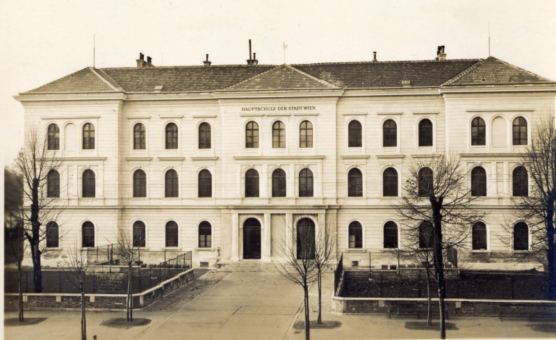 Hauptschule-Enkplatz